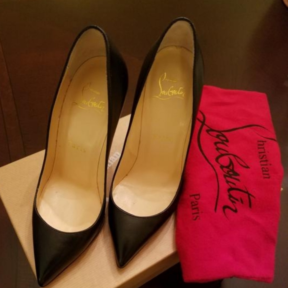 Christian Louboutin Pigalle Follies 100 Leather Pumps in Italian Kid Leather